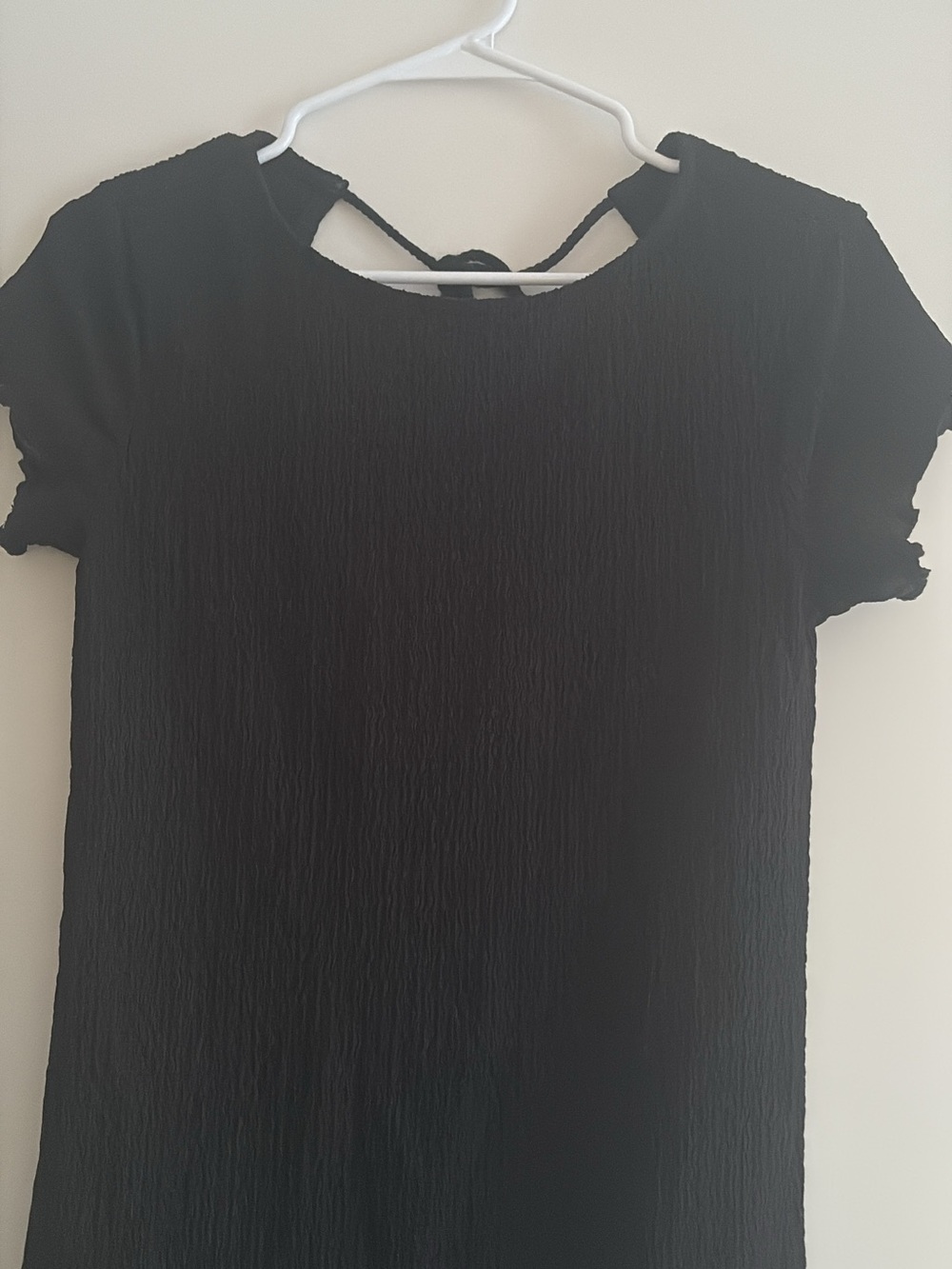 Black Textured Short-Sleeve Women's Top - Brand